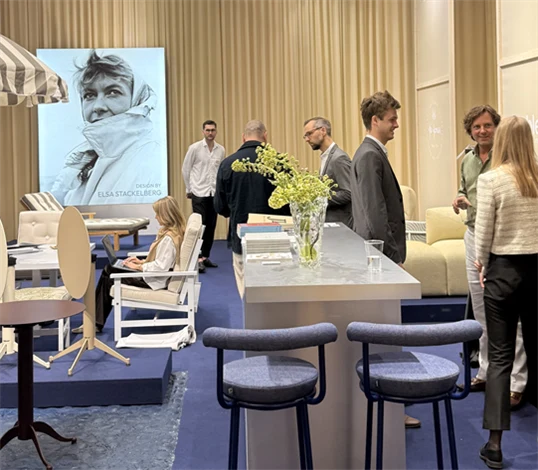 Svenska paviljonen "Stay timeless with Swedish design" på Salone del Mobile 2026.